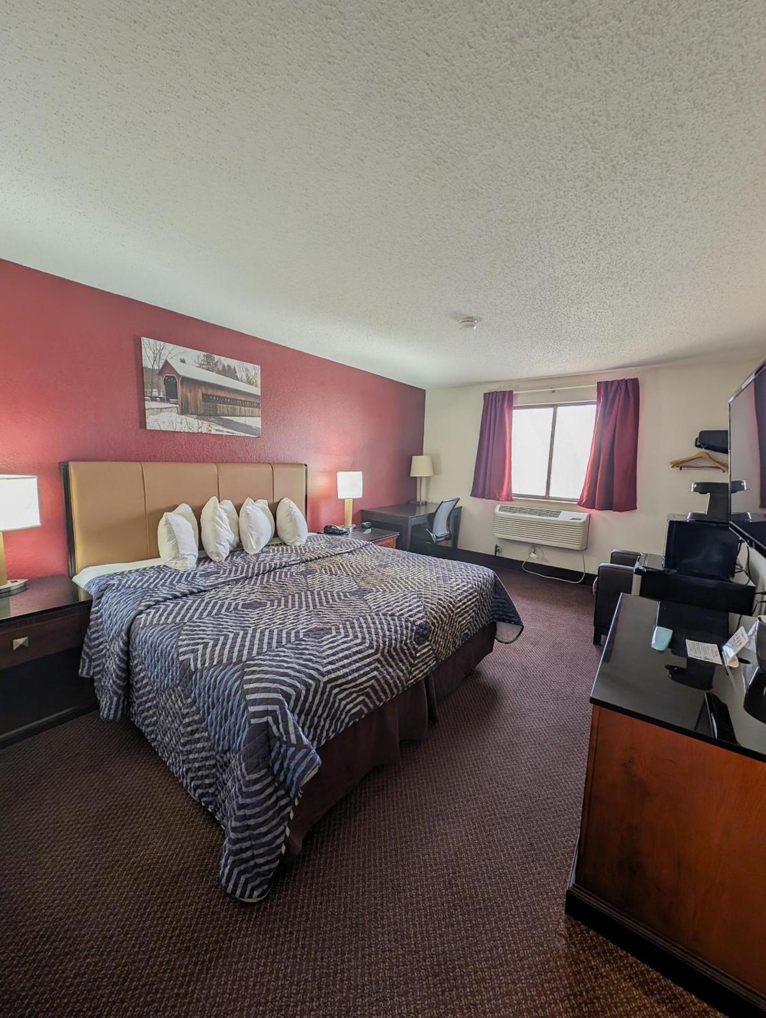 The Covered Bridge Inn Brattleboro Extérieur photo