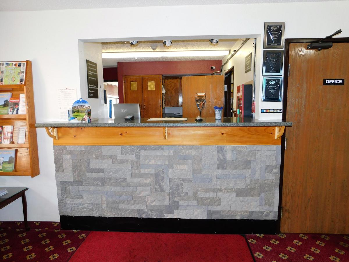 The Covered Bridge Inn Brattleboro Extérieur photo